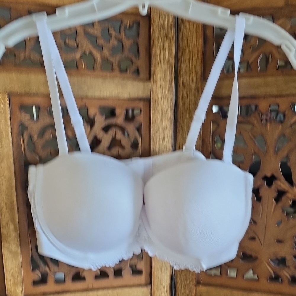 Maidenform Classic White Bra